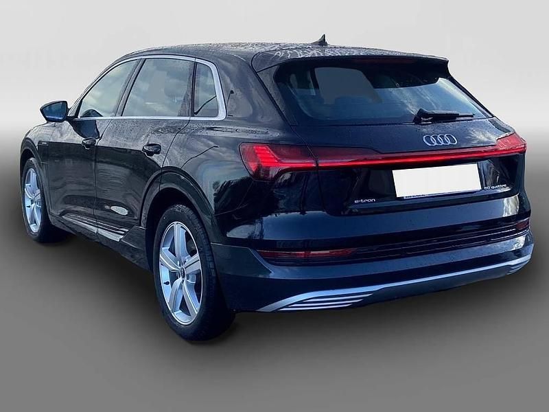 Gebraucht Audi e-tron Advanced 230 kW (313 PS) 2022 Schwarz SUV