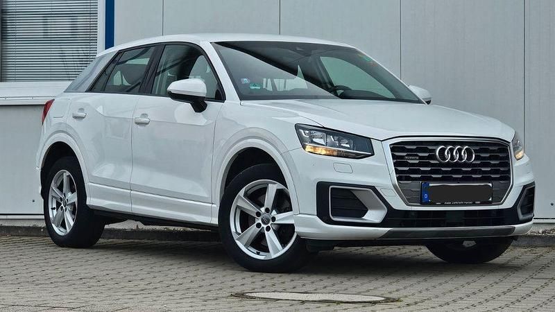 Weiß Gebraucht 2018 Audi Q2 Sport SUV | 17.980 € (Fairer Preis) - Bild 1/4