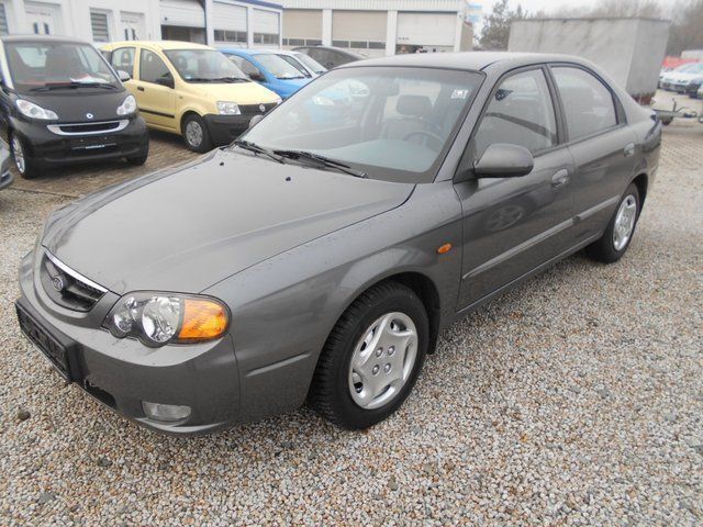 Grau metallic Gebraucht 2004 Kia Shuma Limousine | 2.450 € - Bild 1/4