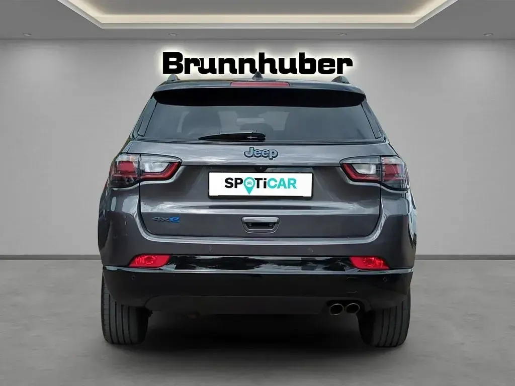 Gebraucht Jeep Compass 80th Anniversary 241 PS (177 kW) 2021 Grau SUV