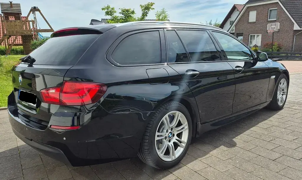Gebraucht BMW 530 Sport Line 258 PS (189 kW) 2012 Schwarz Kombi