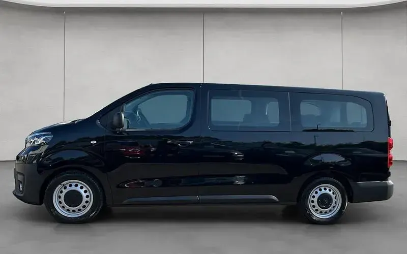 Gebraucht Toyota Proace Verso 144 PS (105 kW) 2022 Schwarz Kombi