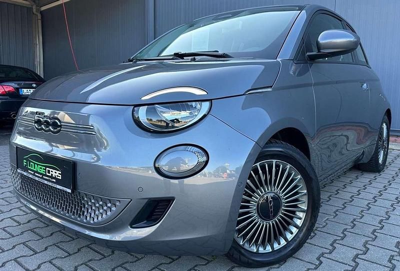 Colore esterno (mineral grau) Gebraucht 2022 Fiat 500e Icon Kleinwagen | 14.999 € (Superpreis) - Bild 1/4
