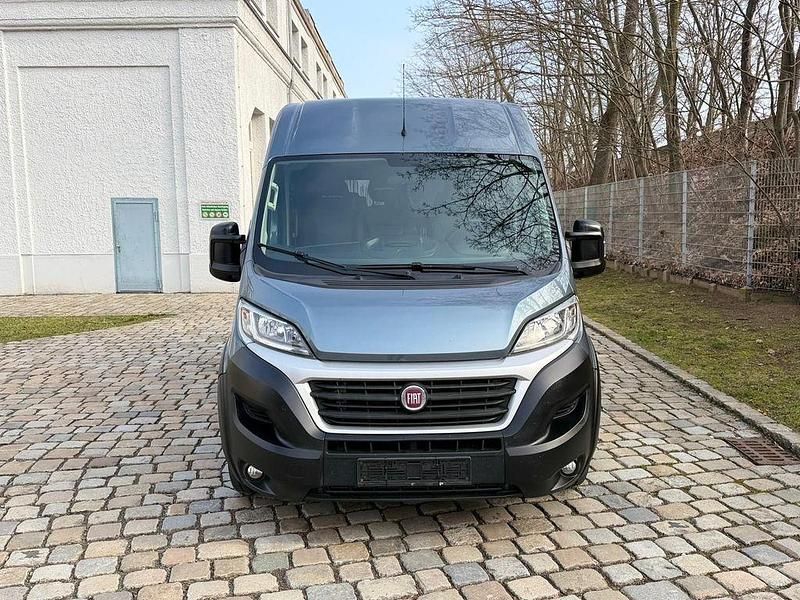Gebraucht Fiat Ducato 150 PS (110 kW) 2016 Grau Van