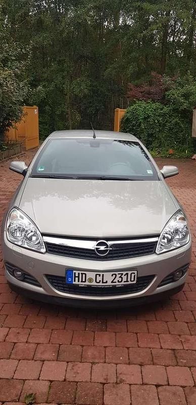 Bronze Gebraucht 2009 Opel Astra Cabriolet Edition Cabrio | 3.500 € (Fairer Preis) - Bild 1/4