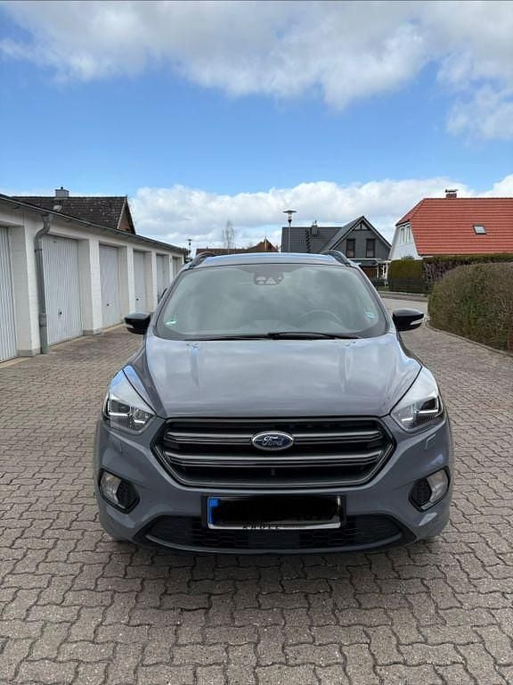 Gebraucht Ford Kuga ST-Line 179 PS (131 kW) 2019 Grau SUV