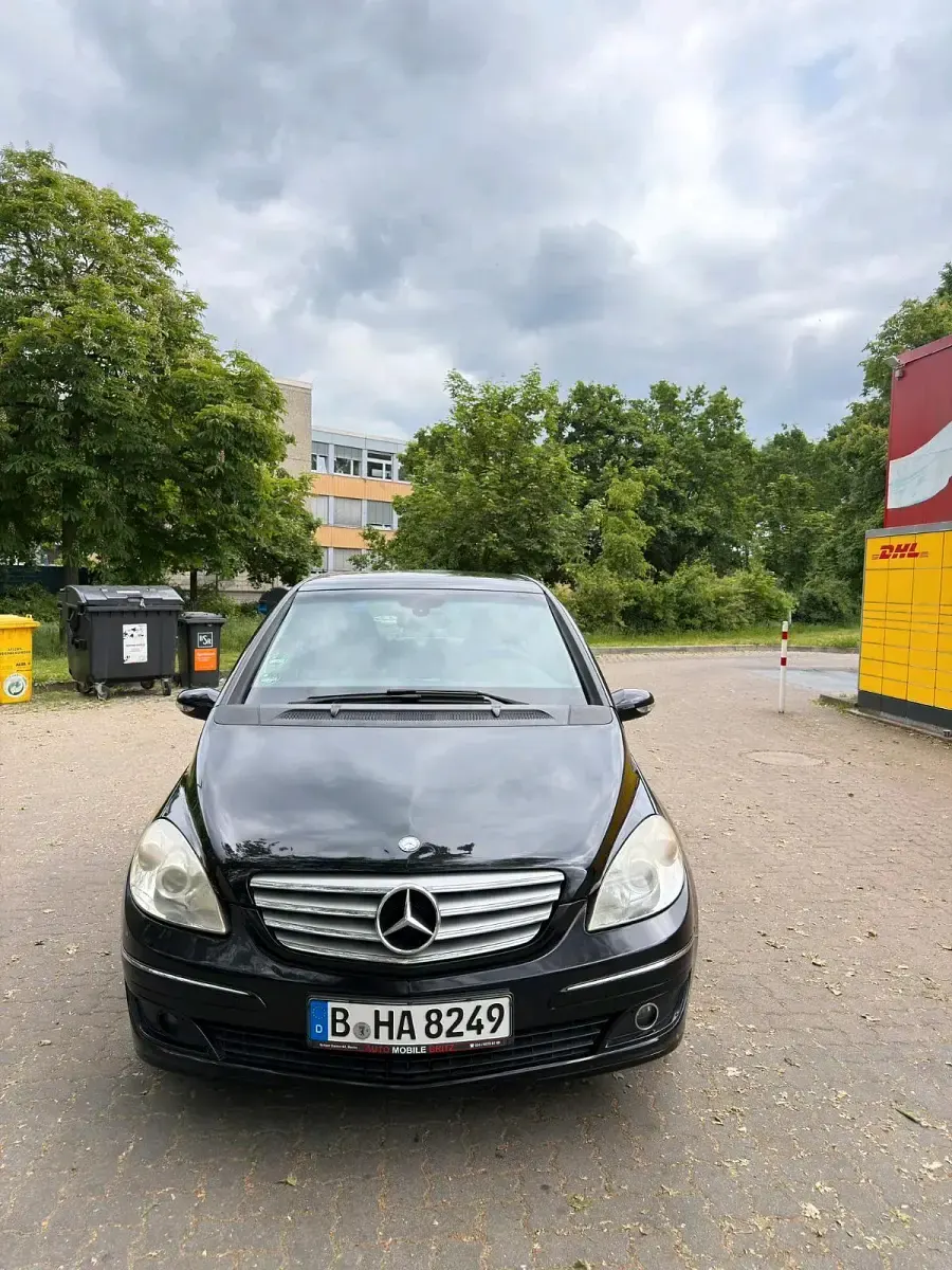 Gebraucht Mercedes B180 109 PS (80 kW) 2007 Schwarz Van / Kleinbus
