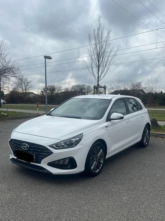Gebraucht Hyundai i30 Turbo 120 PS (88 kW) 2024 Weiß Limousine