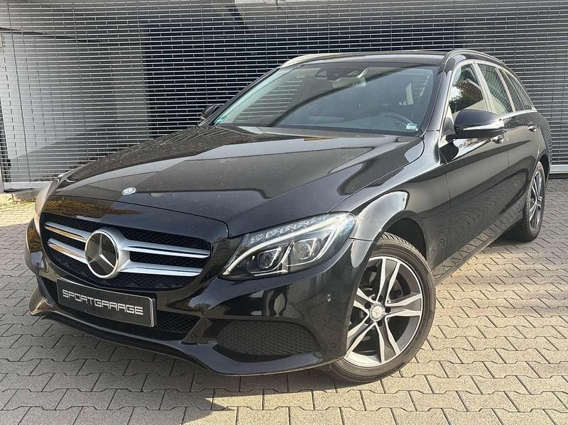 Schwarz/baltic black Gebraucht 2015 Mercedes C220 Kombi | 17.500 € (Etwas zu teuer) - Bild 1/4