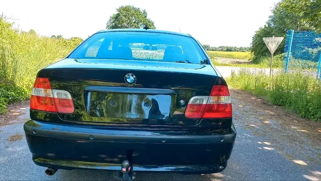 Gebraucht BMW 316 116 PS (85 kW) 2003 Schwarz Limousine