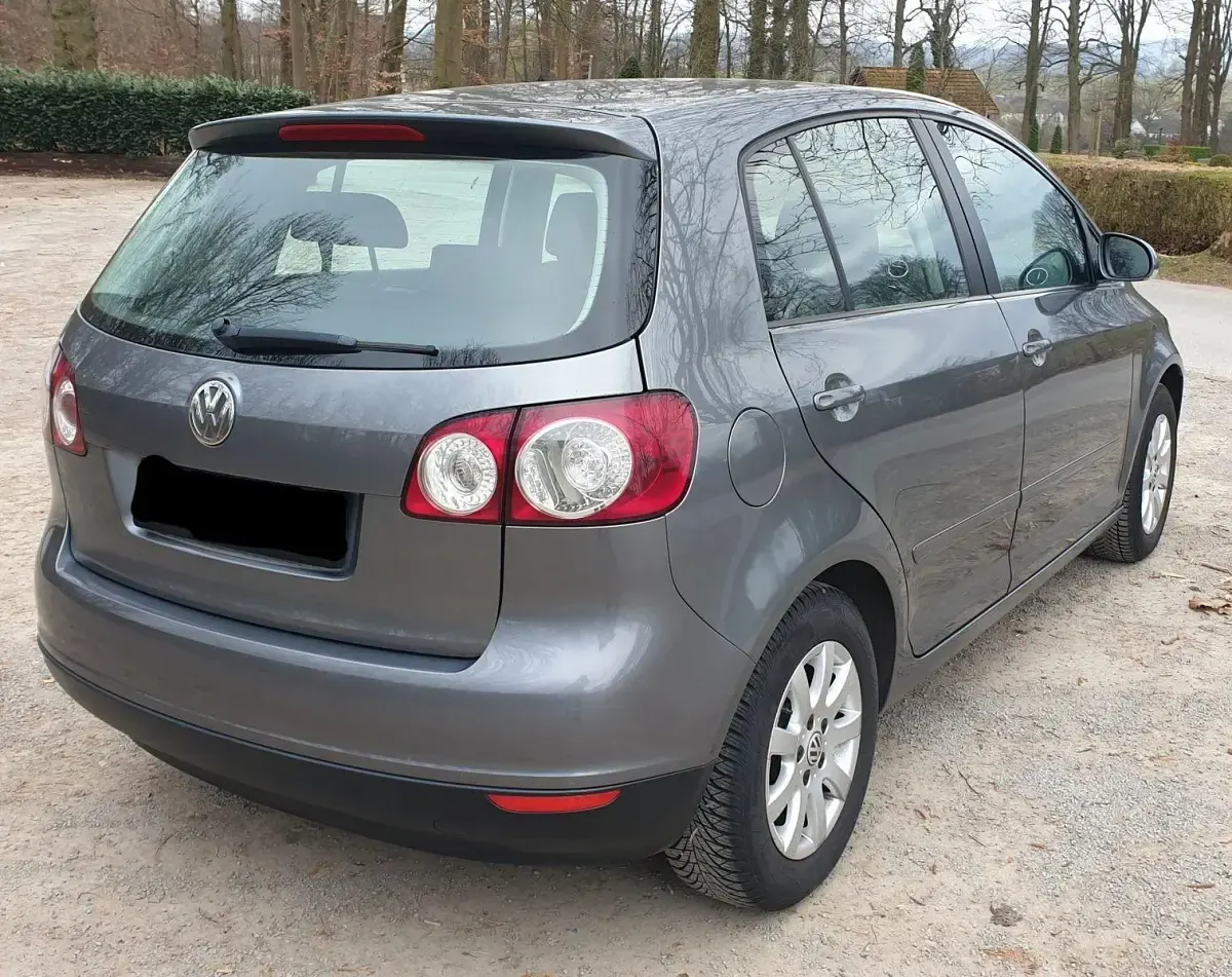 Gebraucht VW Golf Plus Cross Trendline 116 PS (85 kW) 2005 Silber Van / Kleinbus
