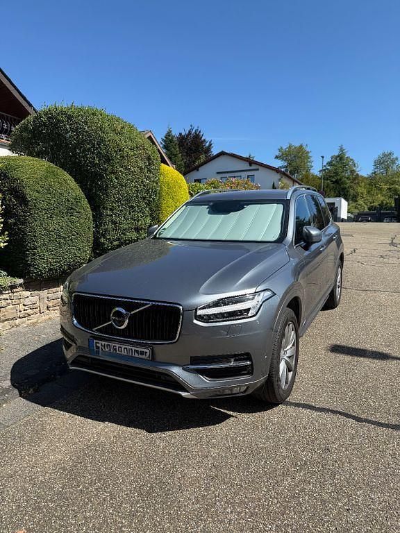 Grau Gebraucht 2016 Volvo XC90 Momentum SUV | 34.000 € - Bild 1/4