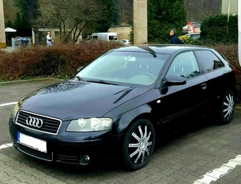 Schwarz Gebraucht 2003 Audi A3 S-Line Limousine | 699 € (Guter Preis) - Bild 1/4