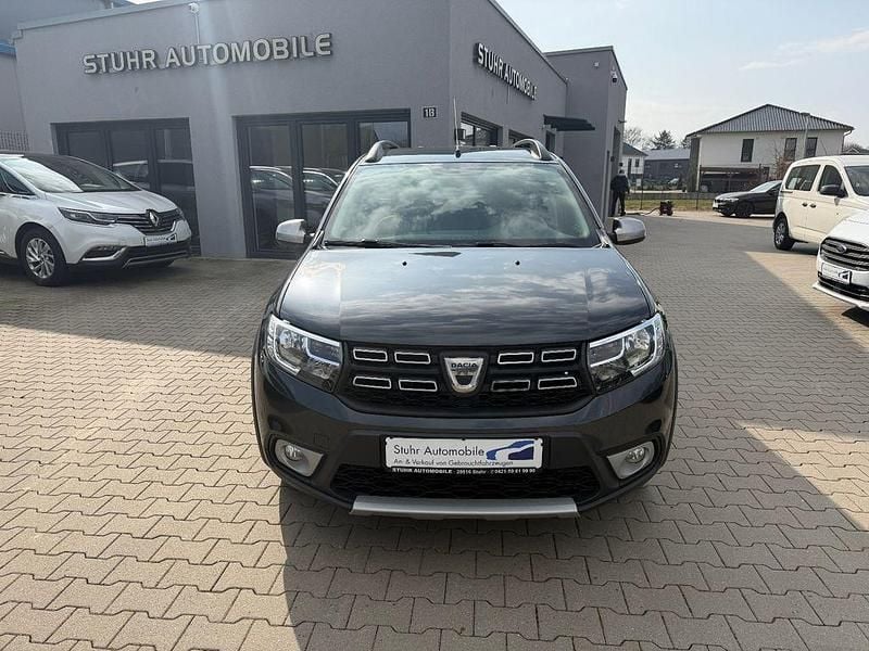 Gebraucht Dacia Logan MCV Stepway 90 PS (66 kW) 2018 Grau Kombi