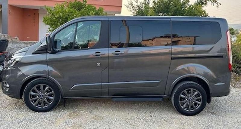 Gebraucht Ford Transit Custom Trend 185 PS (136 kW) 2019 Grau Van / Kleinbus