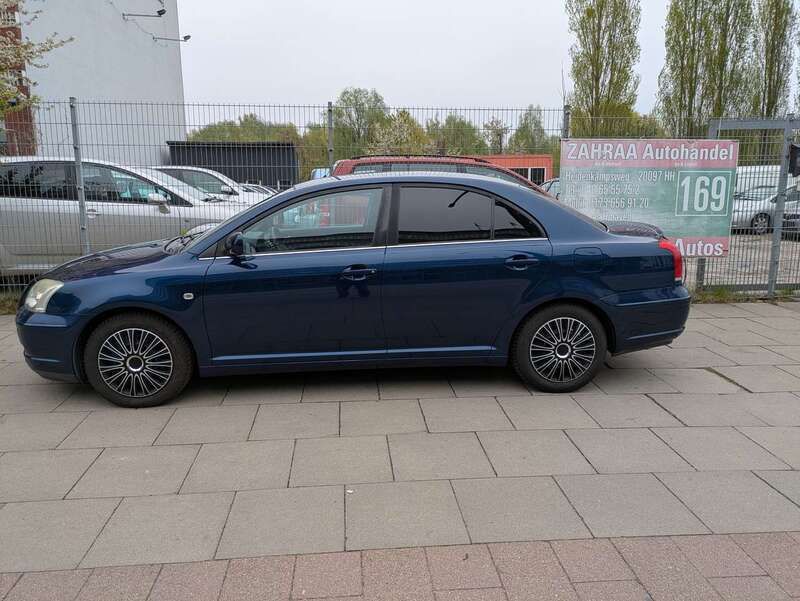 Kobaltblau mica metallic Gebraucht 2003 Toyota Avensis Executive Limousine | 2.400 € (Fairer Preis) - Bild 1/4