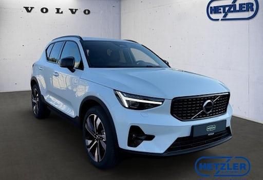 Neu Volvo XC40 Plus 163 PS (119 kW) 2025 Weiß SUV