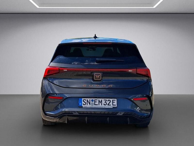 Usata Cupra Born 169 kW (231 CV) 2023 Grigio Utilitaria