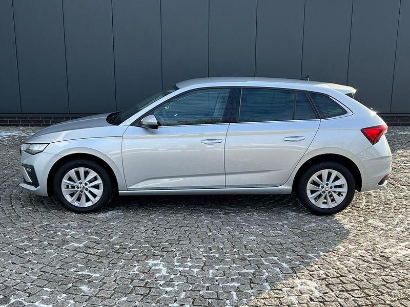 Neu Skoda Scala Selection 116 PS (85 kW) 2026 Silber Kleinwagen