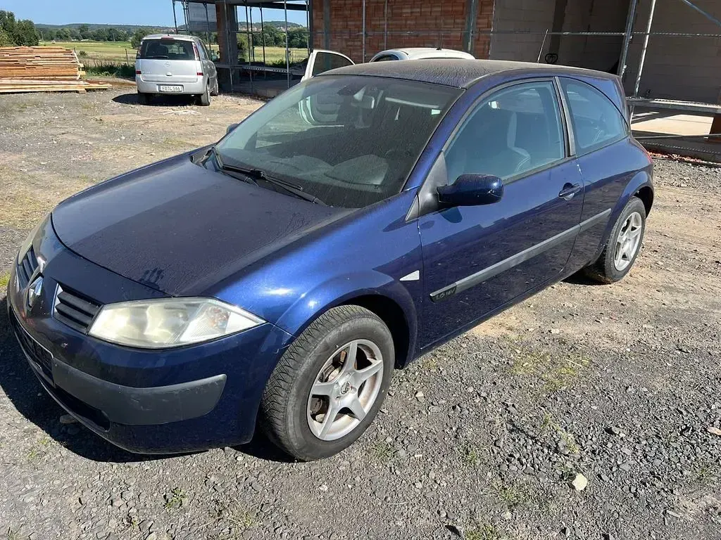 Gebraucht Renault Mégane Avantage 113 PS (83 kW) 2006 Blau Limousine
