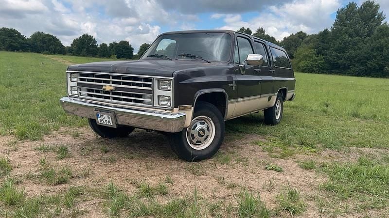 Gebraucht Chevrolet Suburban 230 PS (169 kW) 1985 Braun SUV