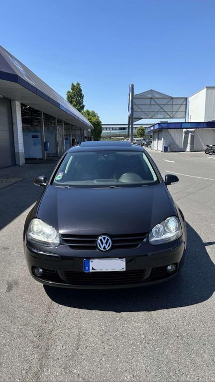 Schwarz Gebraucht 2007 VW Golf V Comfortline Limousine | 3.900 € (Fairer Preis) - Bild 1/4