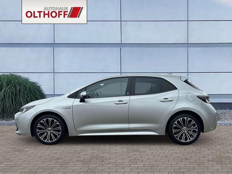 Gebraucht Toyota Corolla Hybrid Team 98 PS (72 kW) 2020 Precious silver Kleinwagen