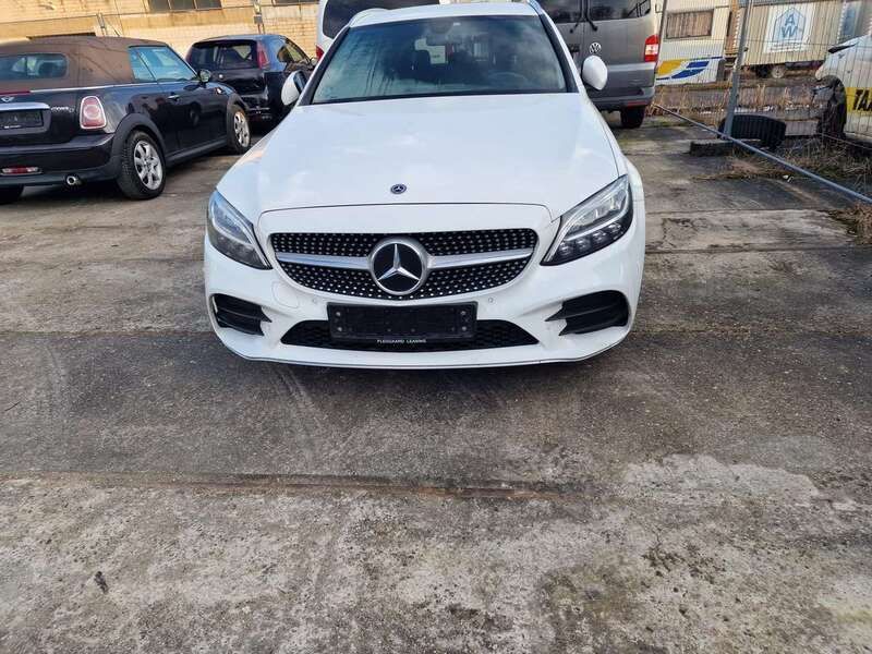 Polarweiss unilack Gebraucht 2019 Mercedes C220 Kombi | 16.200 € (Fairer Preis) - Bild 1/4