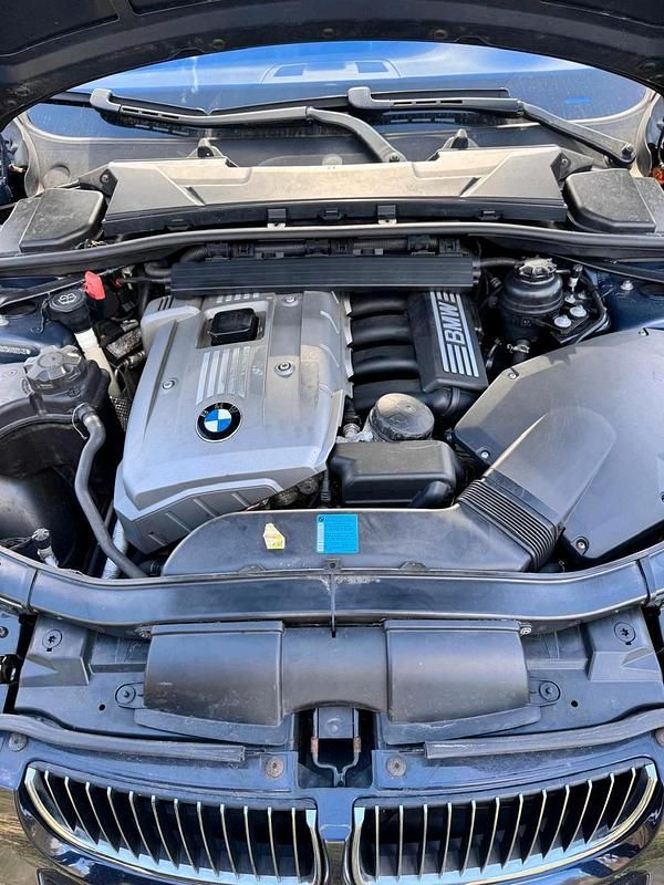 Gebraucht BMW 325 2006 Blau Kombi