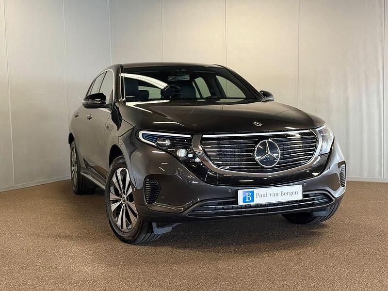 Grau Gebraucht 2022 Mercedes EQC400 Luxury SUV | 38.650 € (Guter Preis) - Bild 1/4