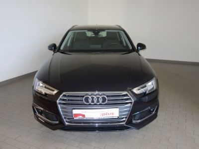 Gebraucht Audi A4 Design 150 PS (110 kW) 2017 Blau metallic Kombi