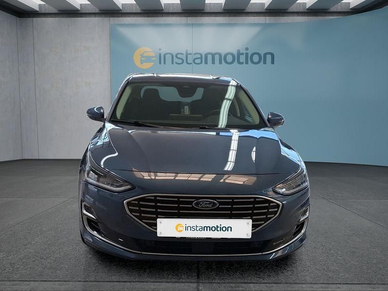 Używany Ford Focus Titanium 155 KM (114 kW) 2022 Niebieski Sedan/Limuzyna