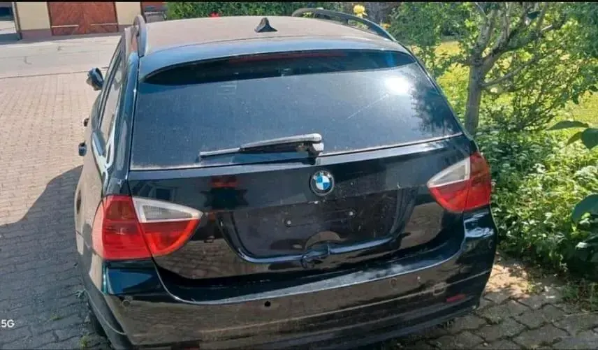 Gebraucht BMW 320 170 PS (125 kW) 2007 Schwarz Kombi
