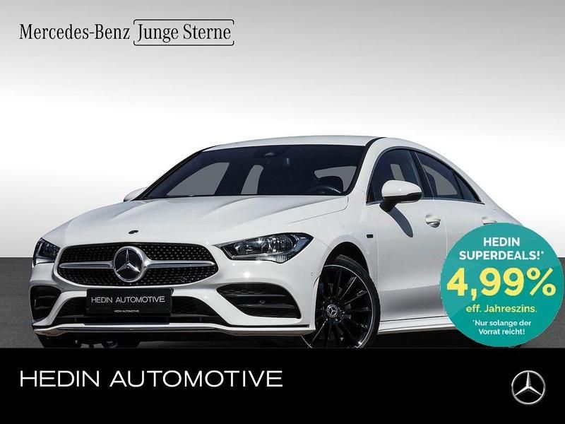 Weiß Gebraucht 2021 Mercedes CLA250e AMG Limousine | 30.700 € (Guter Preis) - Bild 1/4