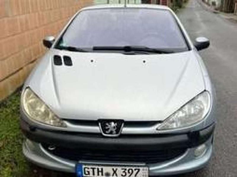 Silber Gebraucht 2000 Peugeot 306 Cabriolet Platinum Cabrio | 2.900 € (Fairer Preis) - Bild 1/4