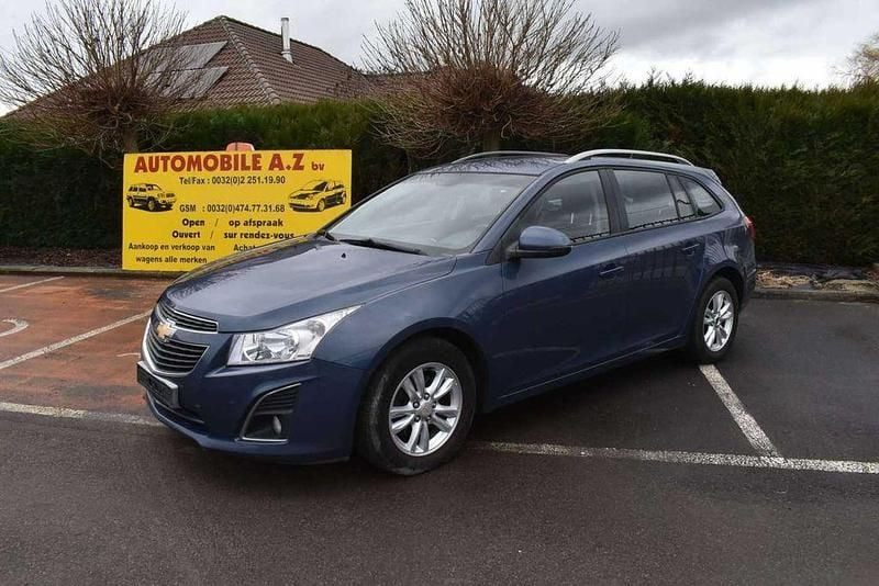 Blau Gebraucht 2014 Chevrolet Cruze LTZ Kombi | 2.999 € - Bild 1/4
