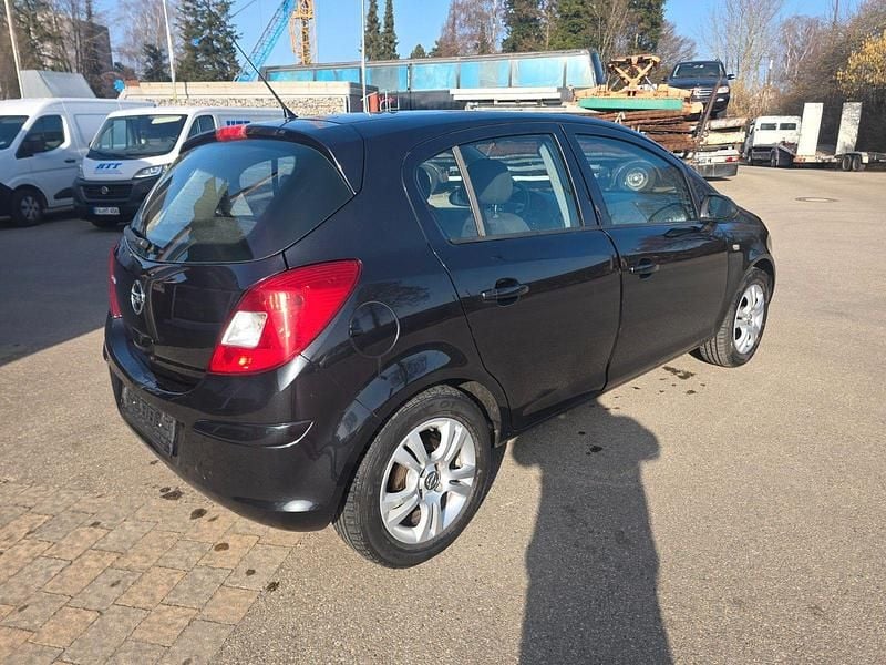 Gebraucht Opel Corsa Active 86 PS (63 kW) 2013 Schwarz Kleinwagen