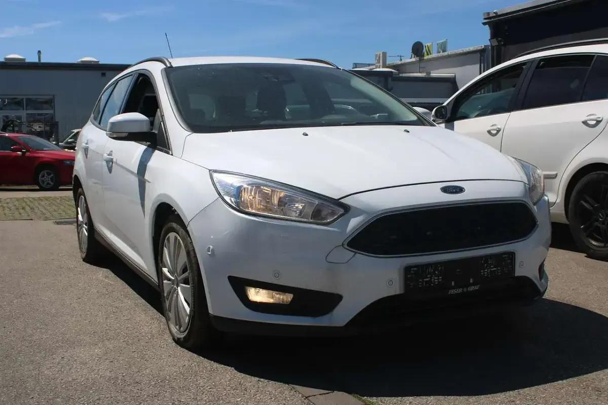Gebraucht Ford Focus Business Edition 120 PS (88 kW) 2017 Frostweiß Kombi
