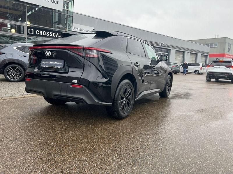 Gebraucht Toyota bZ4X Basis 150 kW (204 PS) 2023 Schwarz SUV