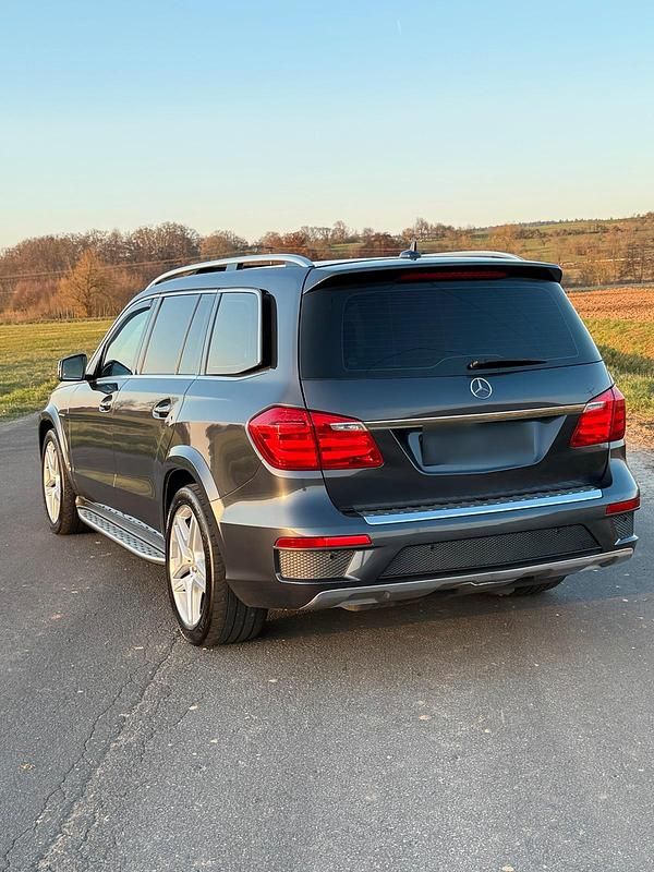 Gebraucht Mercedes GL350 258 PS (189 kW) 2015 Grau SUV
