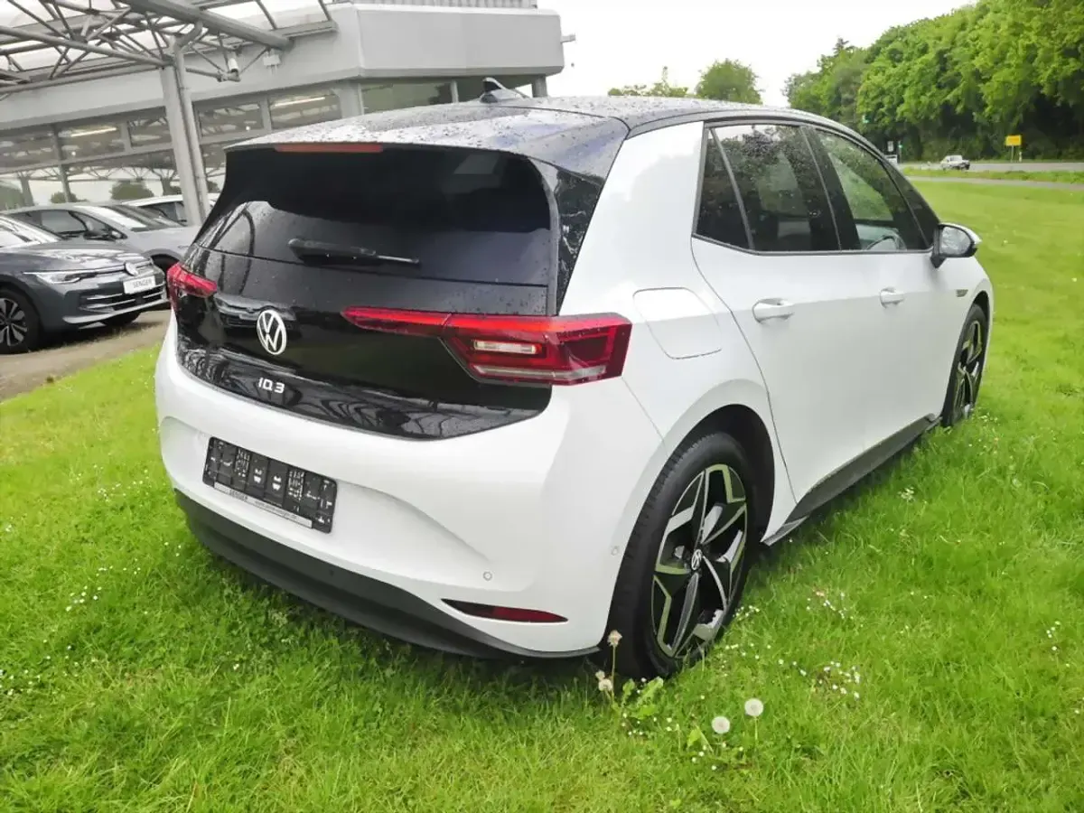 Gebraucht VW ID.3 Pro 150 kW (204 PS) 2023 Weiß Kleinwagen