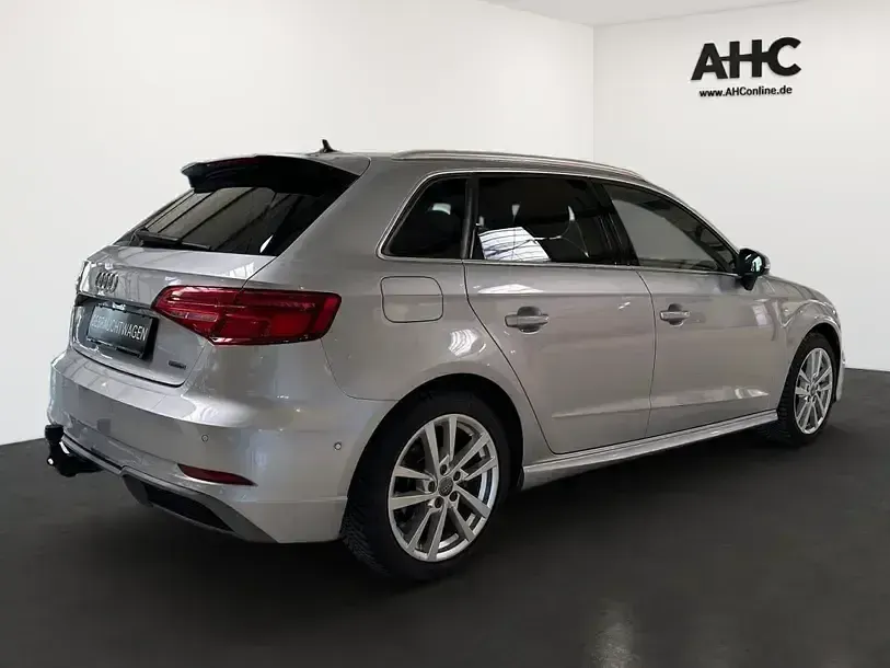 Gebraucht Audi A3 Sport 220 PS (161 kW) 2019 Silber Limousine