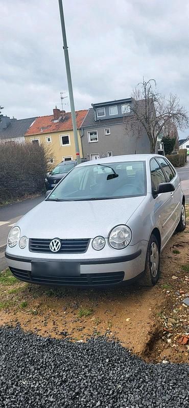 Gebraucht VW Polo 65 PS (47 kW) 2003 Silber Kleinwagen