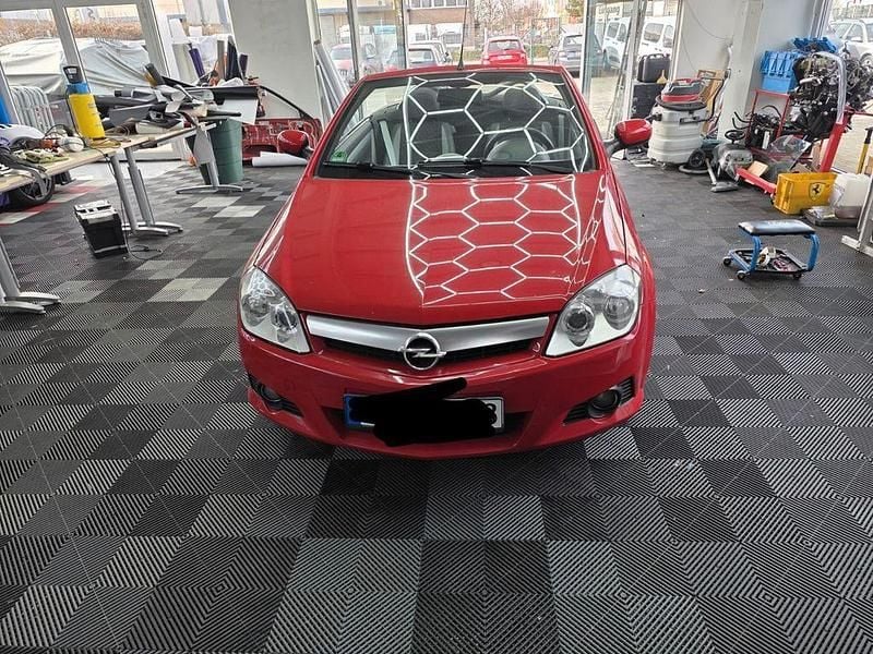 Gebraucht Opel Tigra Design Edition 90 PS (66 kW) 2007 Rot Cabrio