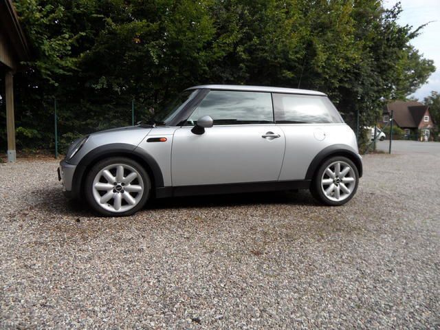 Usata Mini Cooper 116 CV (85 kW) 2006 Argento Utilitaria