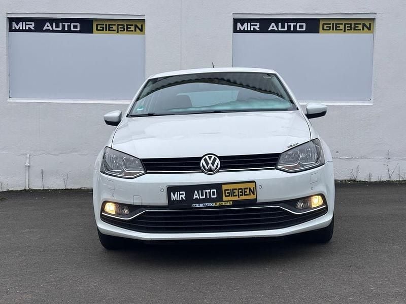 Gebraucht VW Polo LOUNGE 90 PS (66 kW) 2015 Weiß Limousine