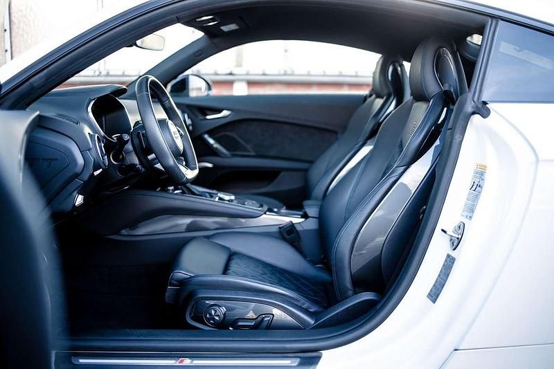 Gebraucht Audi TT Competition 245 PS (180 kW) 2019 Weiß Coupé