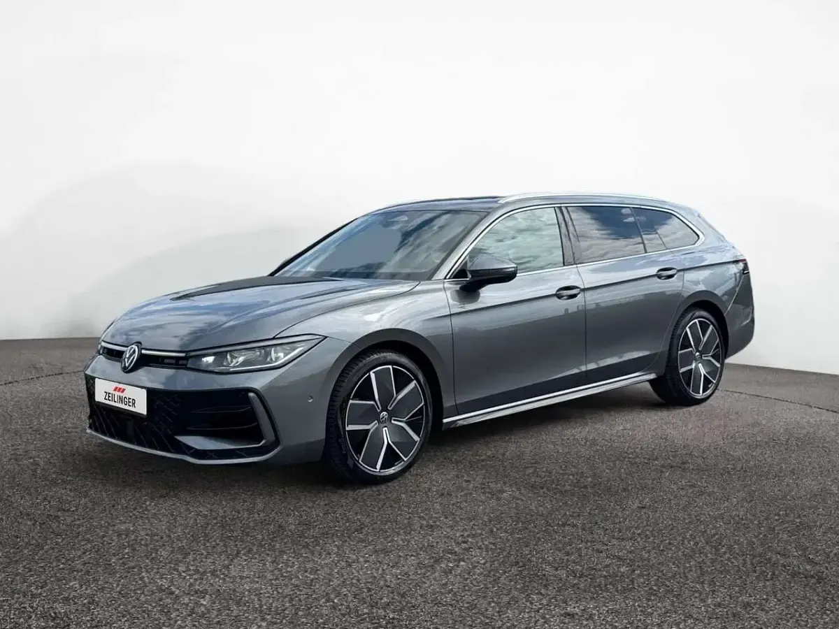 Nowe VW Passat R-line 265 KM (194 kW) 2026 Szary Kombi