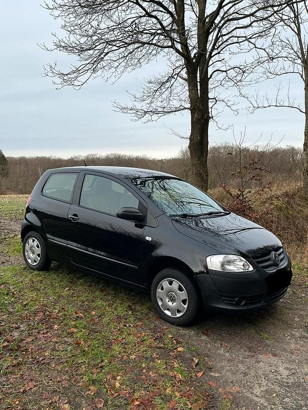 Second-hand VW Fox 55 CP (40 kW) 2009 Negru Hatchback