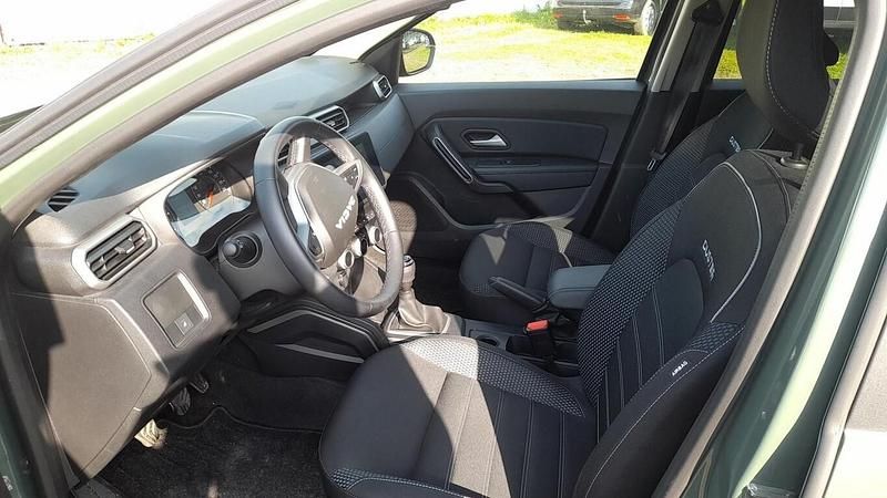 Gebraucht Dacia Duster Journey 131 PS (96 kW) 2023 Grün SUV